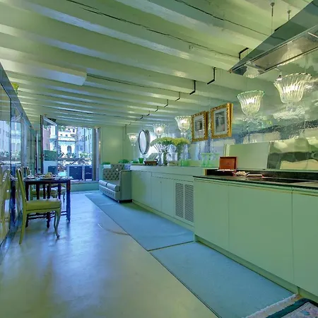 Grandelux-canal - Bbc Grand Tour 2024 Recorded Here! Apartment