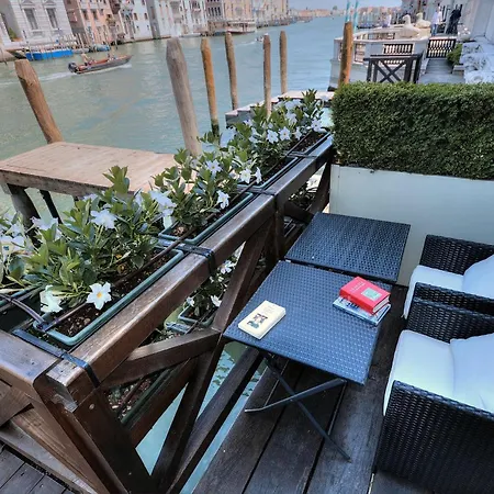Apartment Grandelux-canal - Bbc Grand Tour 2024 Recorded Here! Venice
