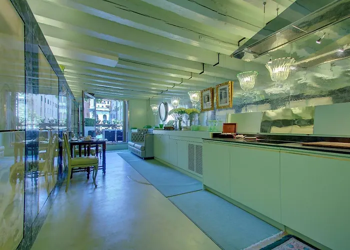 Grandelux-canal - Bbc Grand Tour 2024 Recorded Here! Apartamento