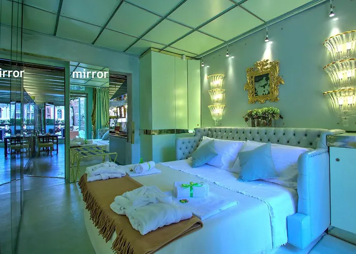 Apartamento Grandelux-canal - Bbc Grand Tour 2024 Recorded Here! *